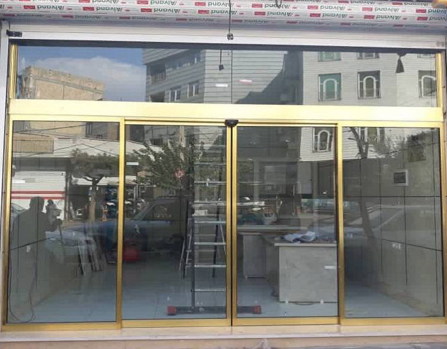 شرکت نایس در مشهد بزرگترین تولید کننده انواع درب های اتوماتیك (پاركینگی،شیشه ای و كركره ای ) در مشهد